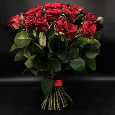 35 красных роз 60 см