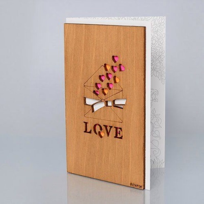 Деревянная открытка "Love"
